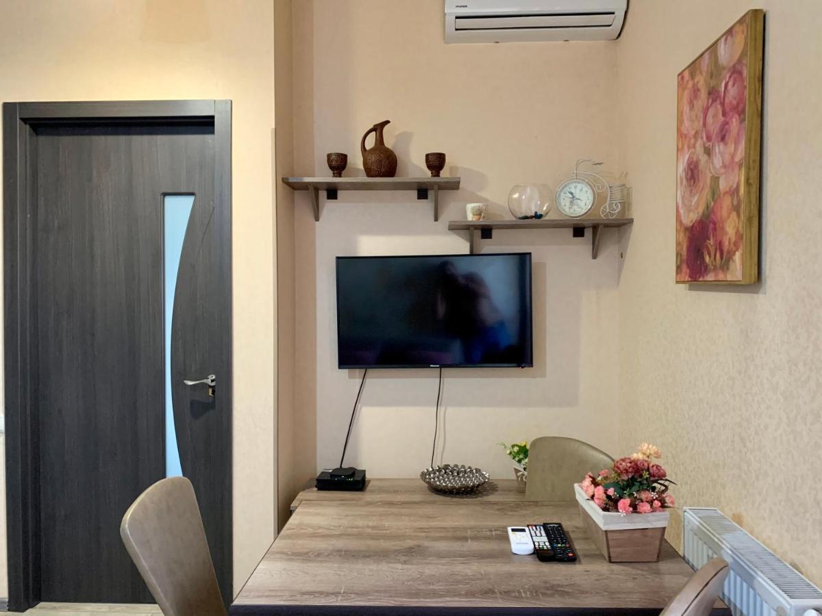 Lech Kachinski Apartment 3 Tbilisi ภายนอก รูปภาพ